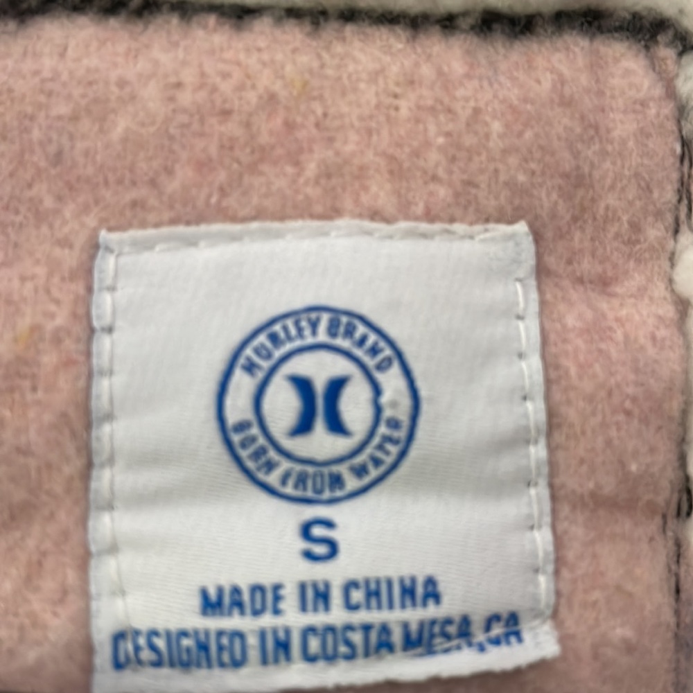 Hurley NWT pink plaid short shacket - Picture 7 of 7